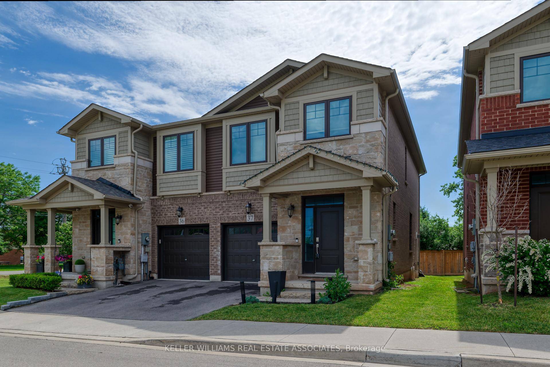Stunning Executive Semi Detached, This Upgraded 3 Bedroom, 2.