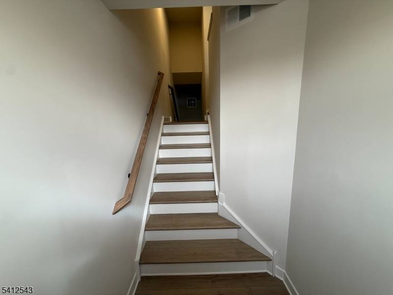 Lafayette Ln Montville Twp. New Jersey Single-Family