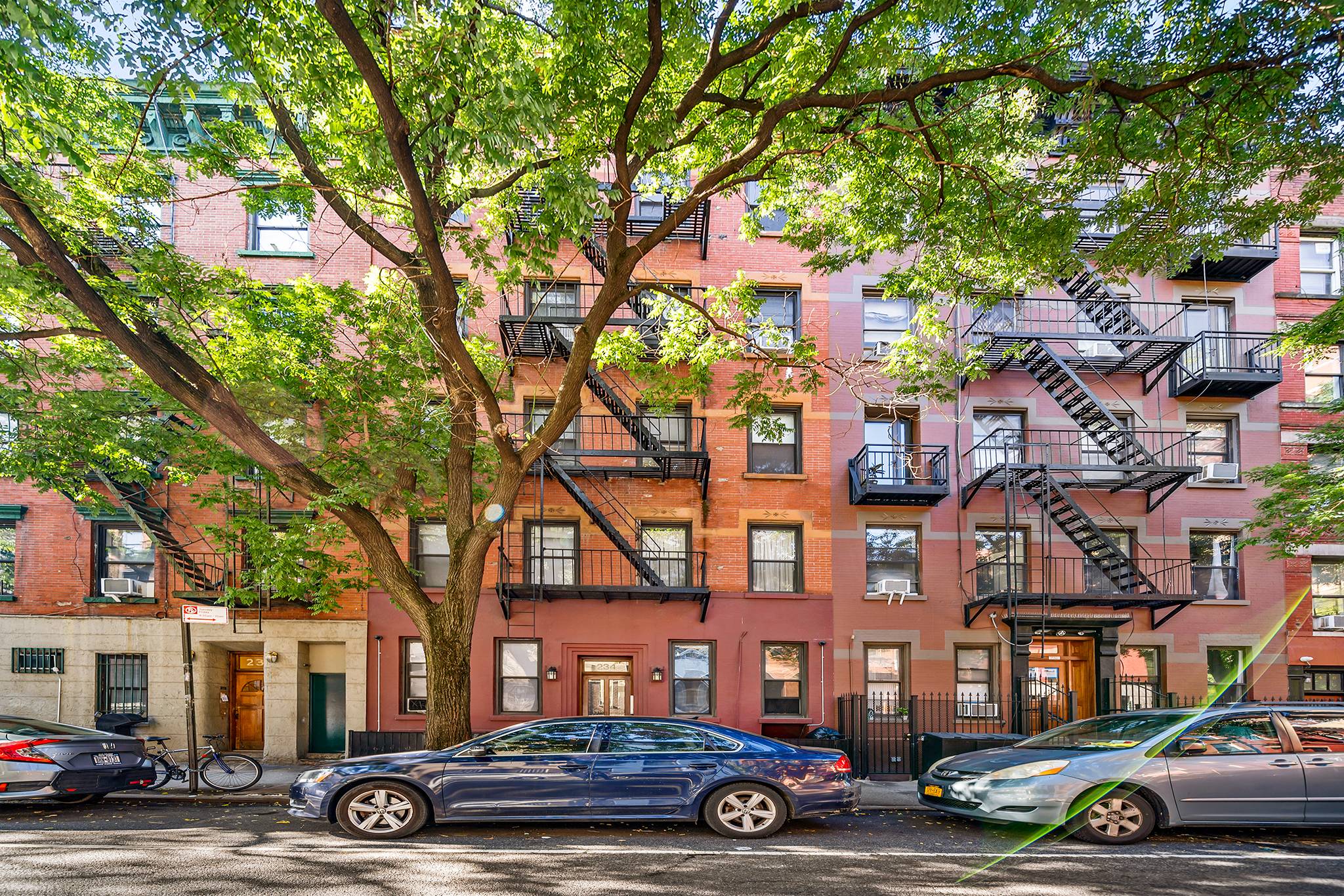 Spacious, Renovated Chelsea Gem with High Ceilings and Abundant Light !