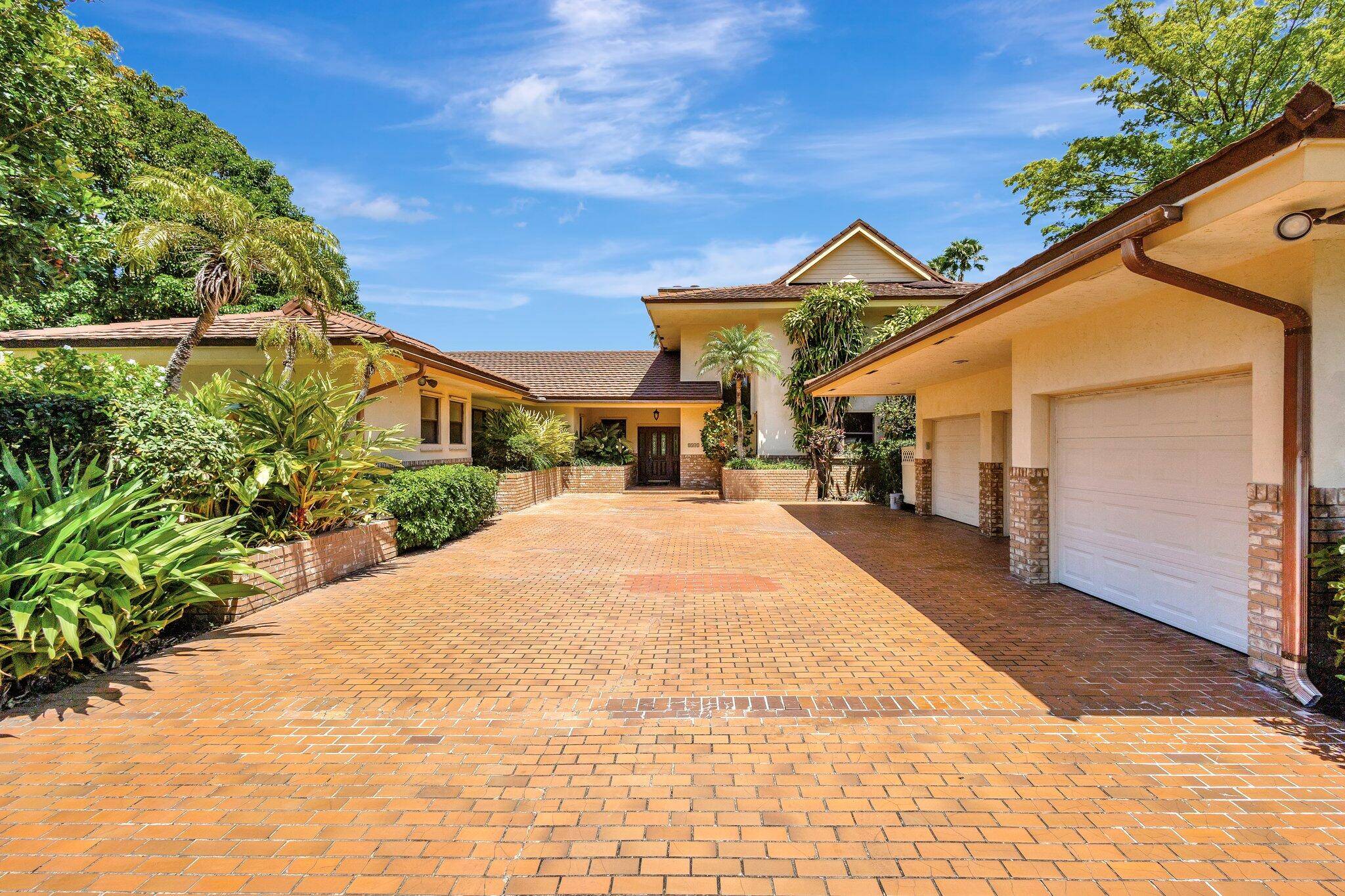 Rare opportunity to own your own piece of paradise in the desirable and exclusive Banyan Estates neighborhood !
