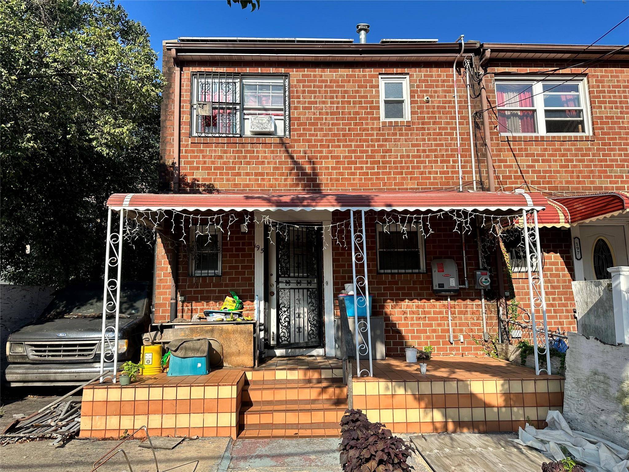 Introducing 195 Chester Street a 2 bed, 2 bath corner property in Brooklyn.