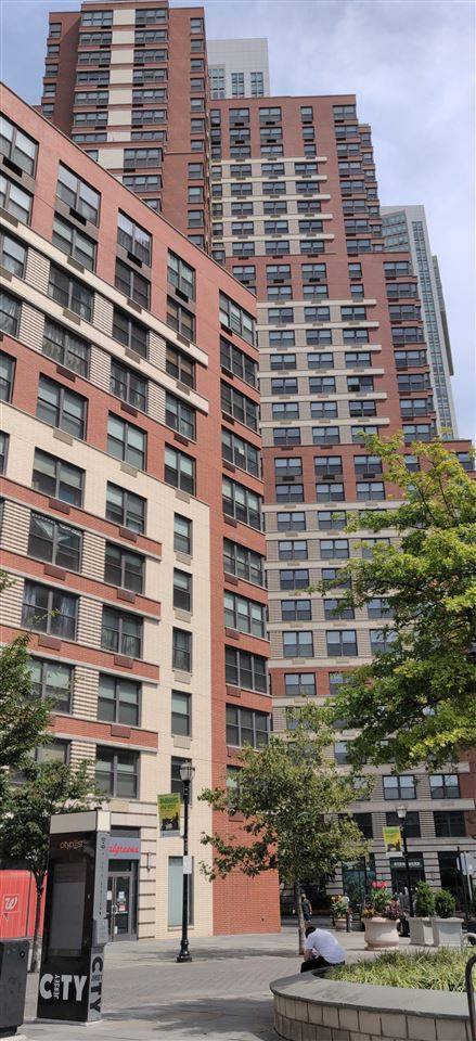 102 CHRISTOPHER COLUMBUS DR Condo New Jersey