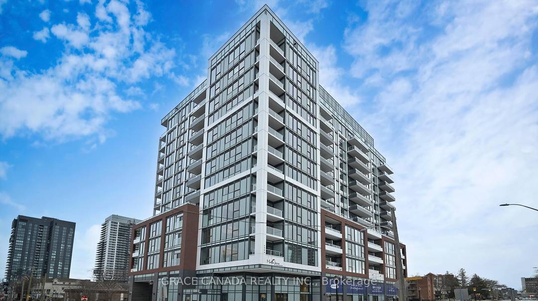 Luxury living with Lake Views in this Brand New Corner unit in the best walkable location of Charming Downtown Burlington, Approx 1000 sq ft and Features 9 foot ceilings, Designed ...