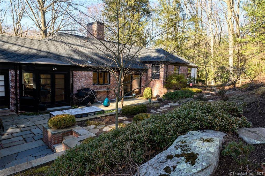 AVAILABLE 9 15 26 A truly one of a kind residence in a private setting overlooking Lake Whitney is offered for annual or academic rent.