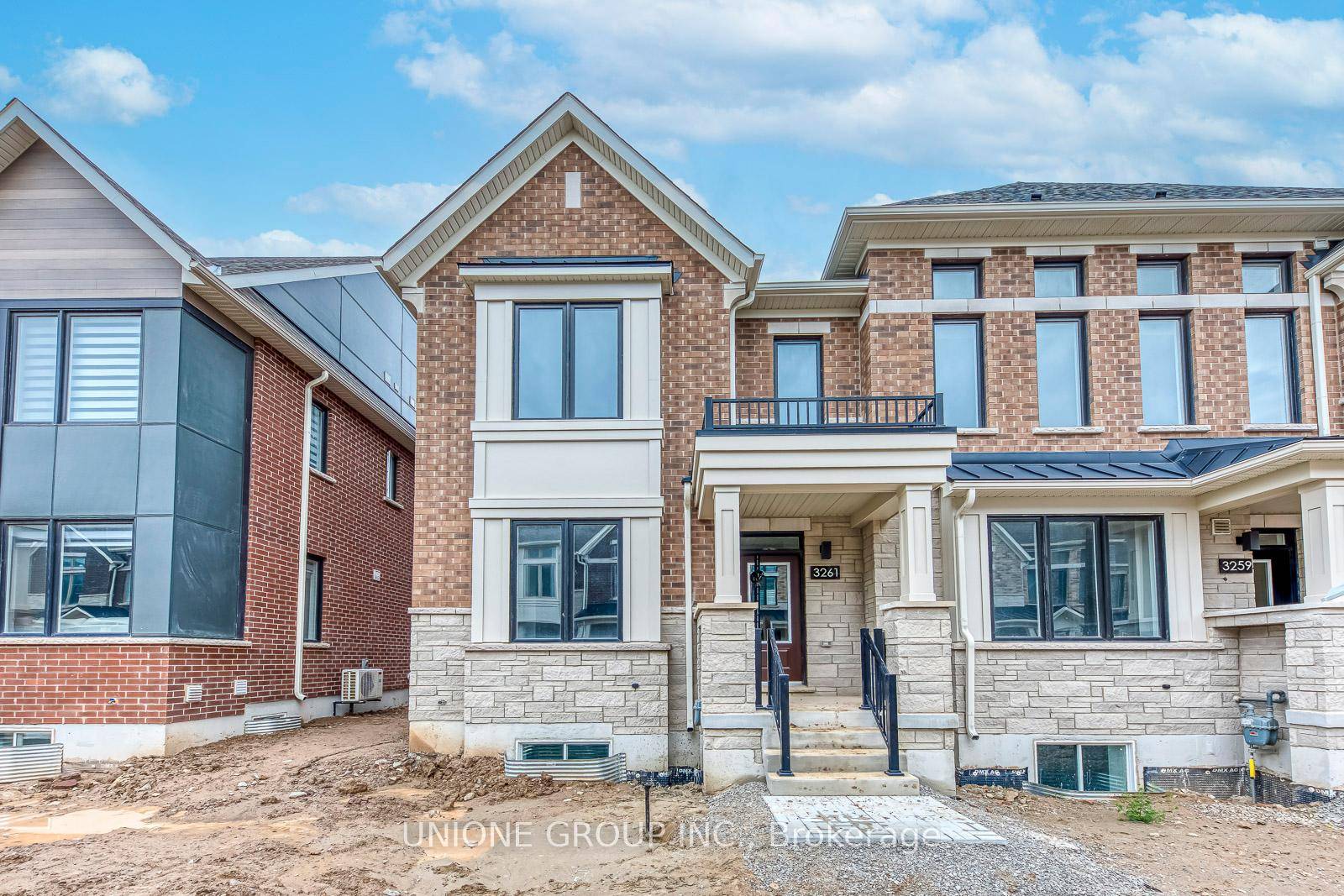 Welcome To Creekside By Caivan, An Exclusive New Community In Oakville Near Six Line And Dundas, This Highly Sought After Freehold End Unit Townhome Offers 3 Spacious Bedrooms Plus Den, ...