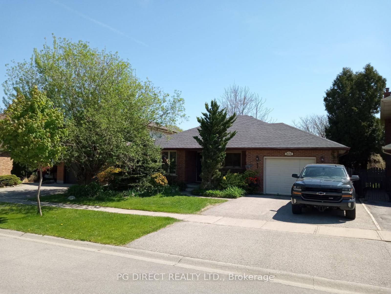Visit REALTOR website for additional information.