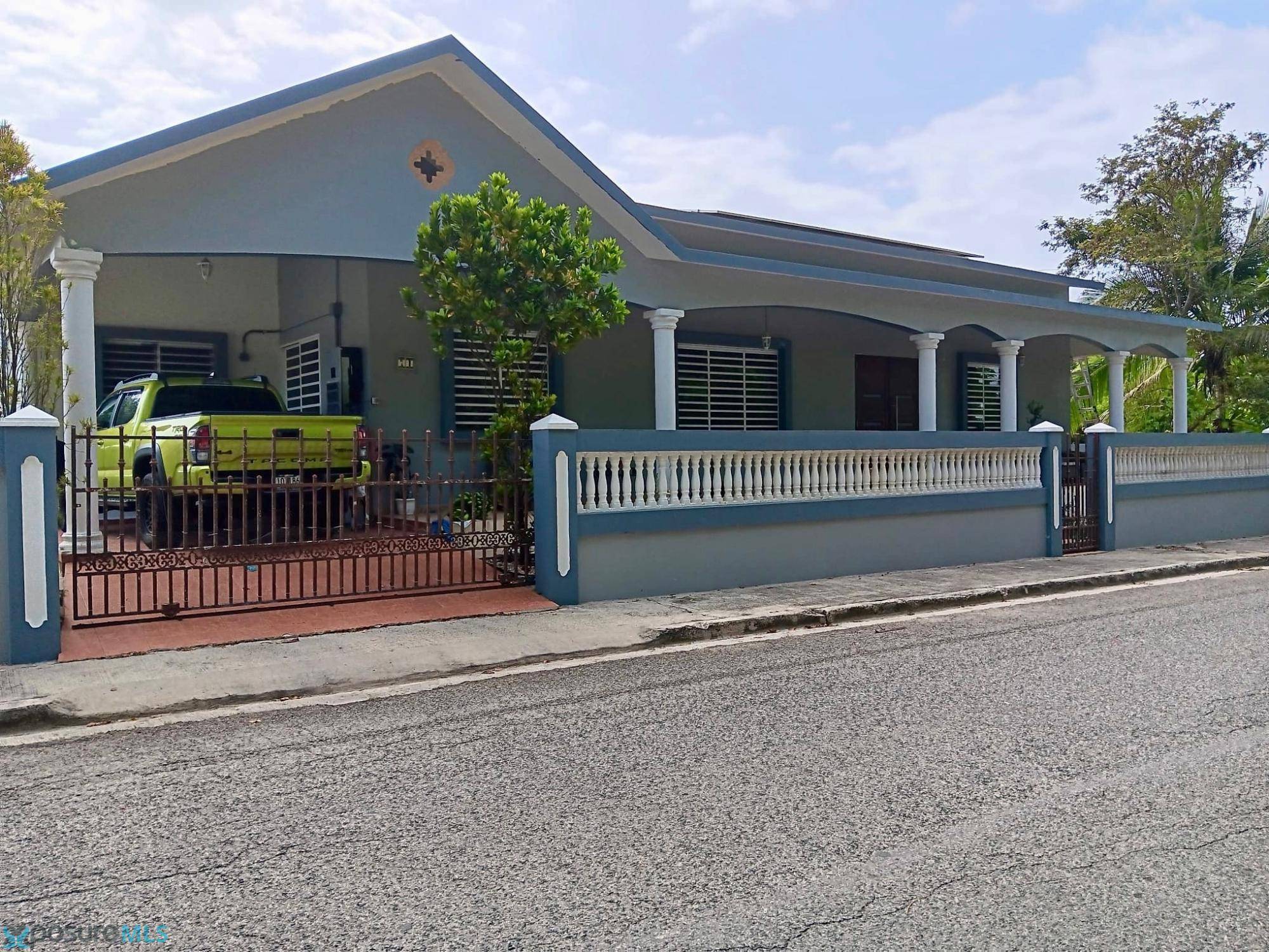 SEC LA QUINCE, MONTE GRANDE House Cabo-Rojo