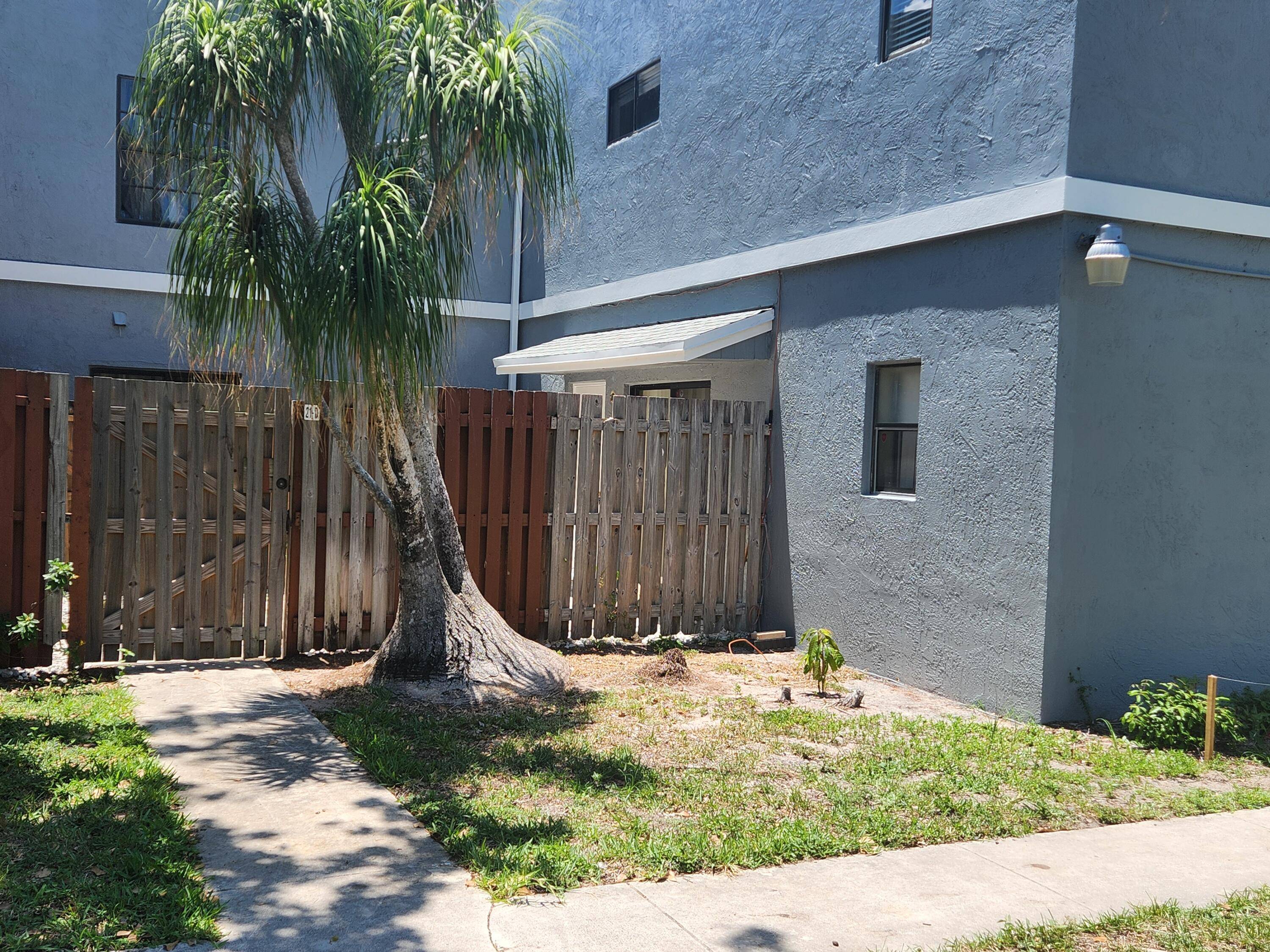 Ready to move in 2 bedroom 2 bath.