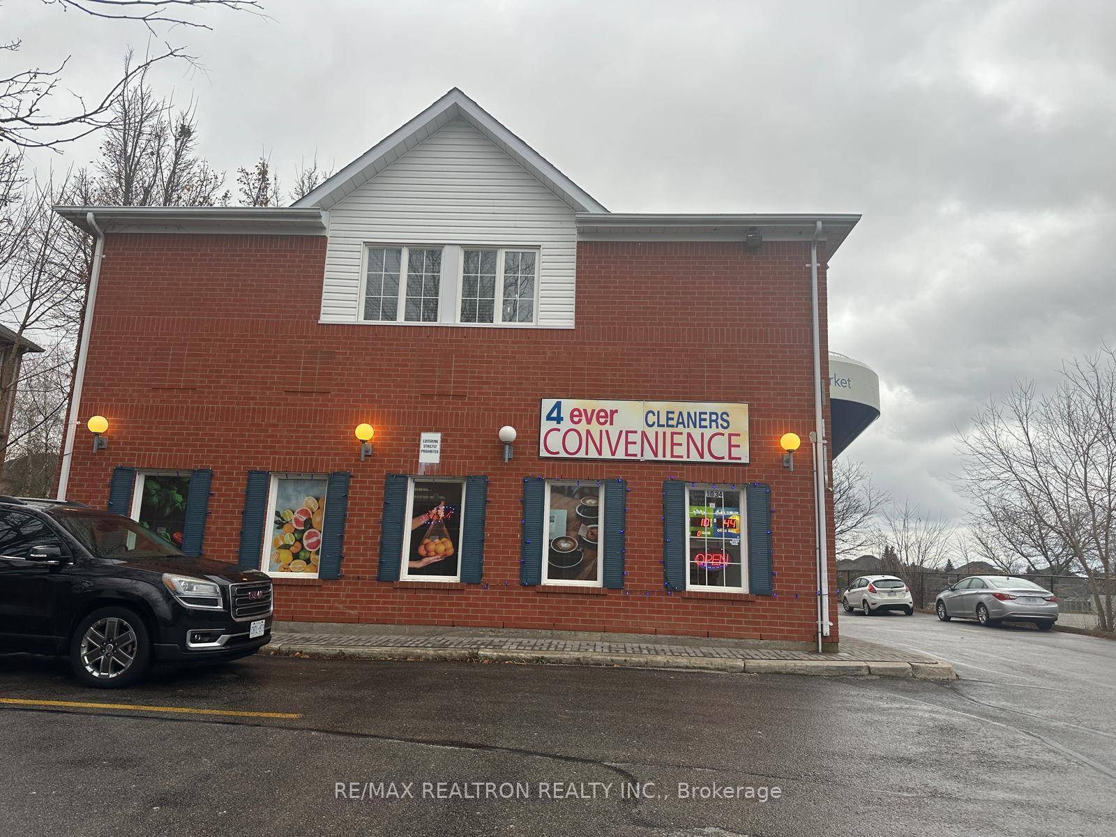 Barbershop for Lease Prime Stonehaven Newmarket Location !
