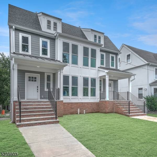 Tastefully gut renovated, open concept 3 bedroom, 3.