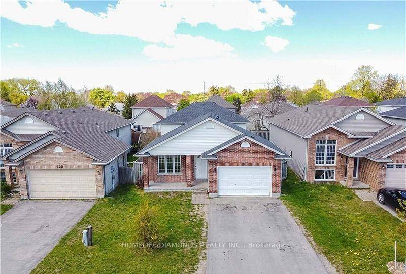 This clean and well kept home is ideally located just minutes by bus to Fanshawe College, with groceries, shopping, and downtown amenities nearby.