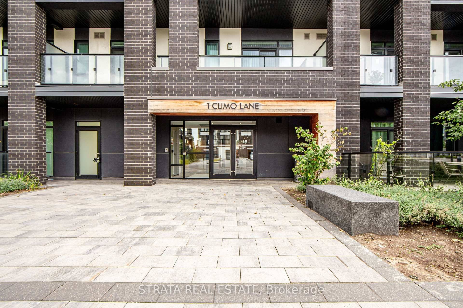 Welcome to this beautifully designed, large 1 bedroom unit located in one of Markhams most sought after communities.
