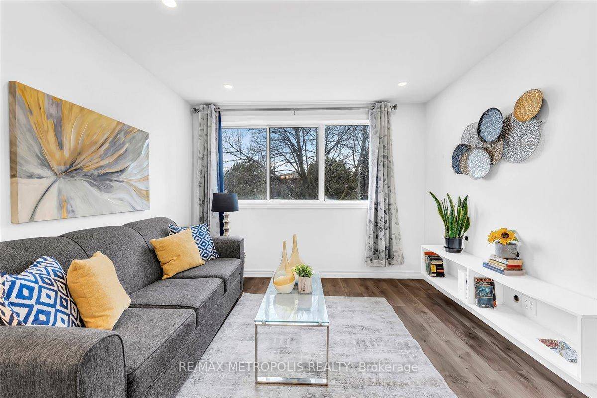Motivated Seller ! Priced to Sell Don't Miss Out !