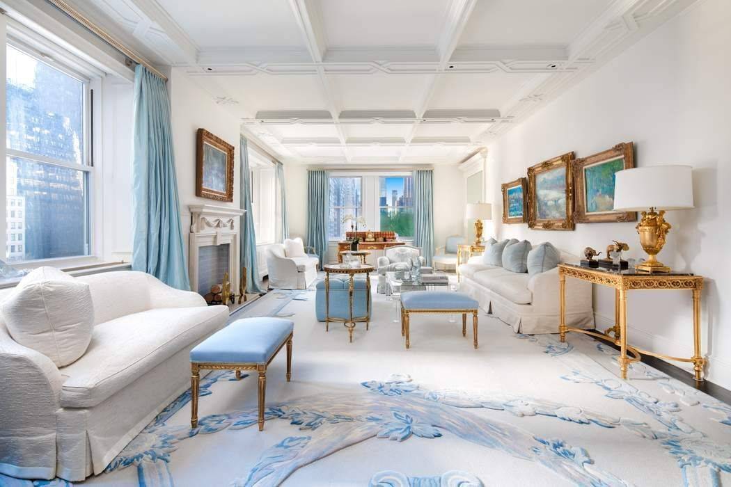 Experience quintessential New York City living at its best in a spectacular 3 bedroom, 3 and a half bathroom jewel in one of Manhattan s most iconic skyscrapers.