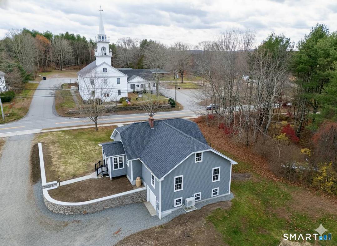 Move in ready and beautifully renovated !