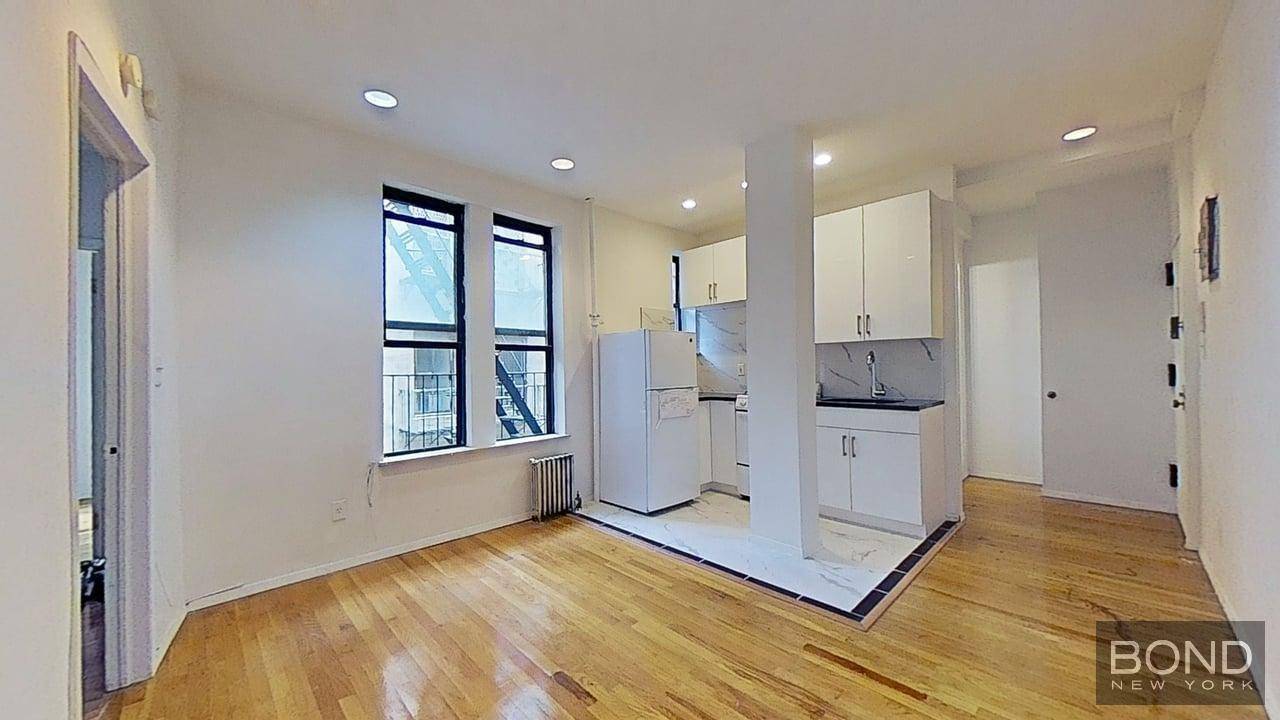 Railroad 2 Bedroom or 1 Bedroom with windowed home office.