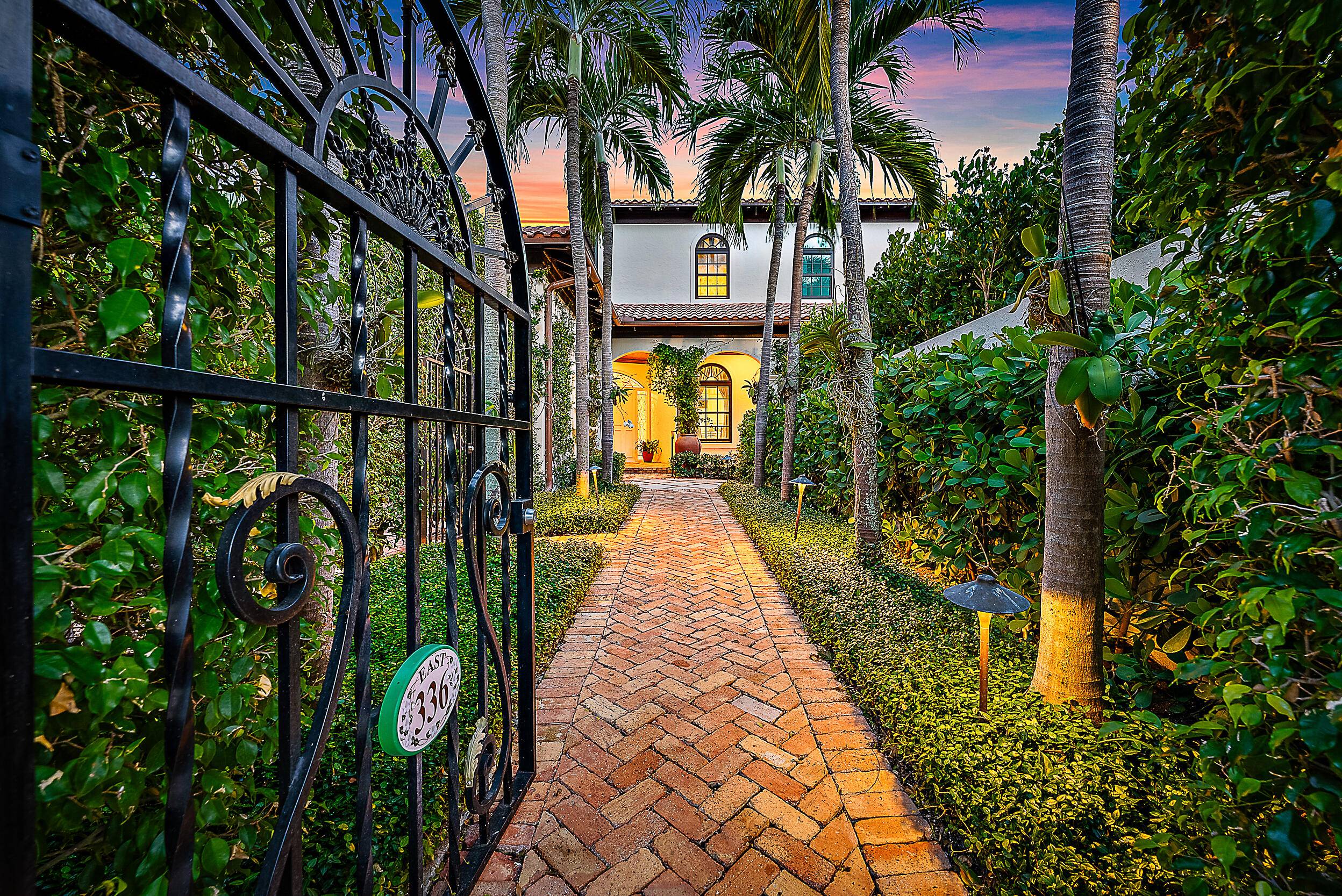PRICED TO SELL Prime In Town Palm Beach Living !