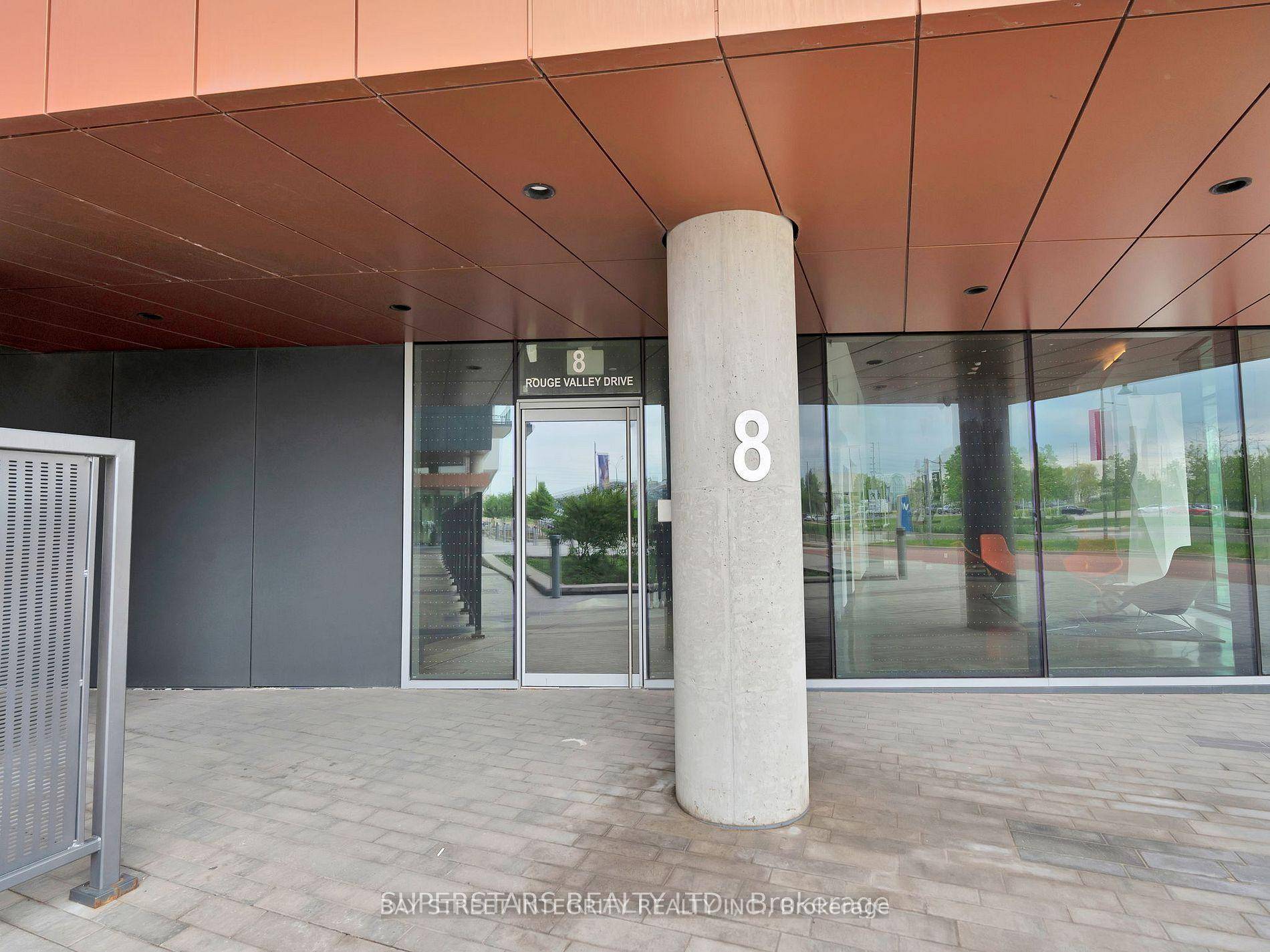 Sun Filled South East Corner Unit With Unobstructed Views Two Bedrooms Luxury Condo in Downtown Markham.