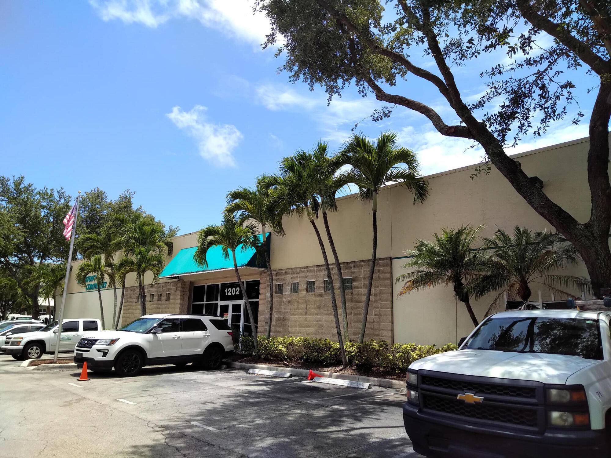 10, 000 SF light industrial building on.
