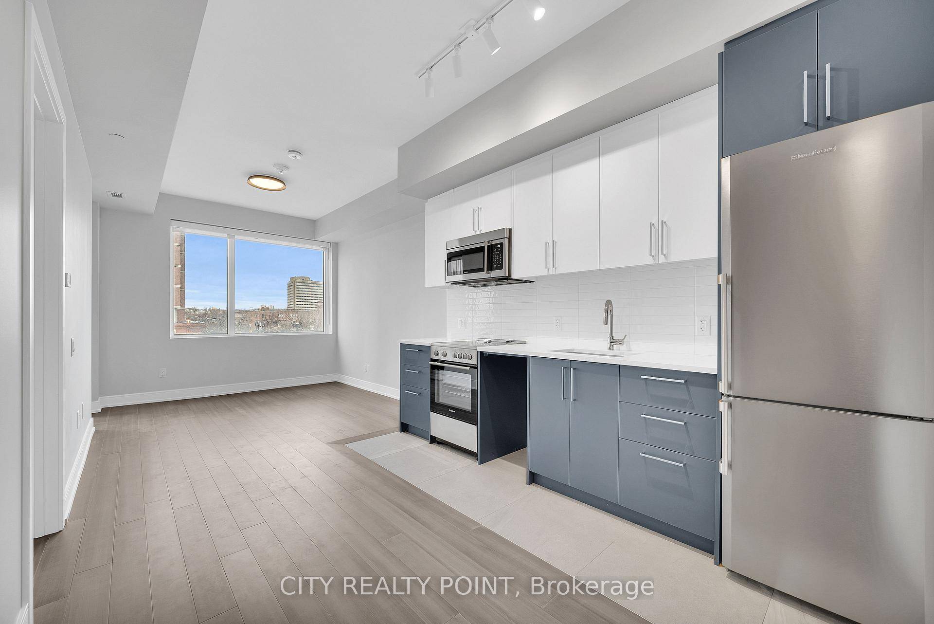 SPACIOUS 1 1 Bedroom ONE MONTH FREE !