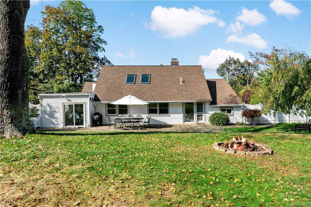 Don't miss this charming Cape Cod home in Knollwood Manor, a section of Mayfair Acres.