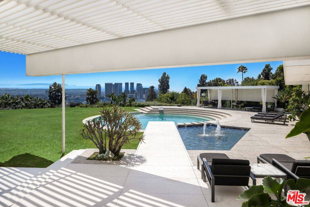 1012   Wallace Rdg 5BR Beverly Hills Post Office | B.H.P.O. La