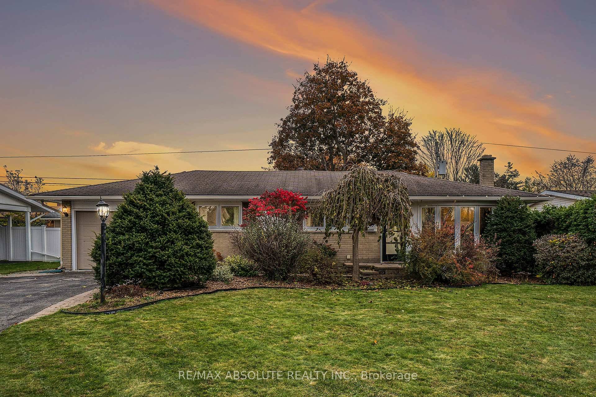 20 Harwick is immediately available !
