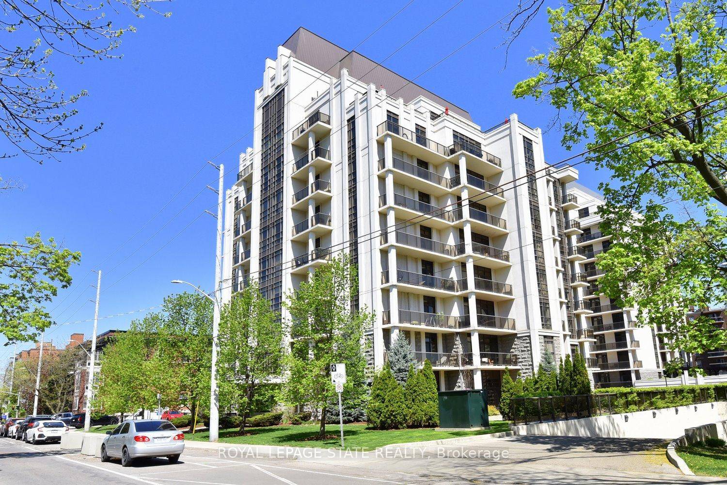 Welcome to City Square Condos in the heart of south central Hamilton !