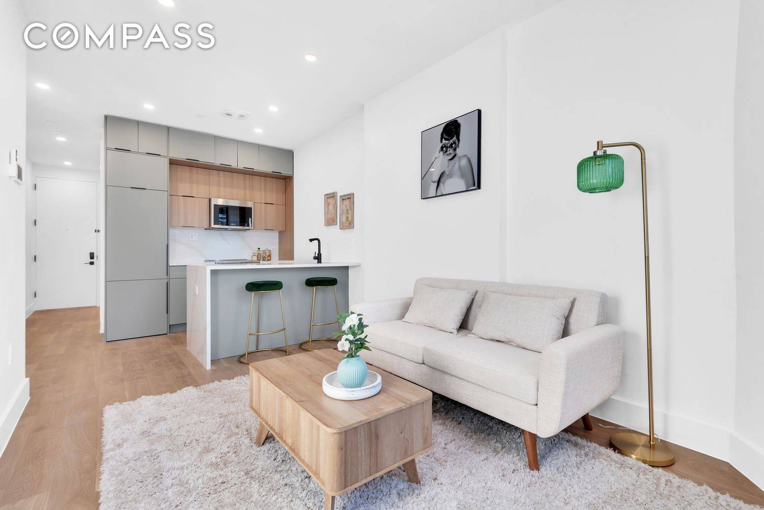 FOR A LIMITED TIME SPONSOR OFFERING BUYER INCENTIVE ON 3 BED UNITS ONLY UP TO 33, 000 TOWARD CLOSING COSTS, REAL ESTATE TAXES AND OR COMMON CHARGES Welcome to Residence ...