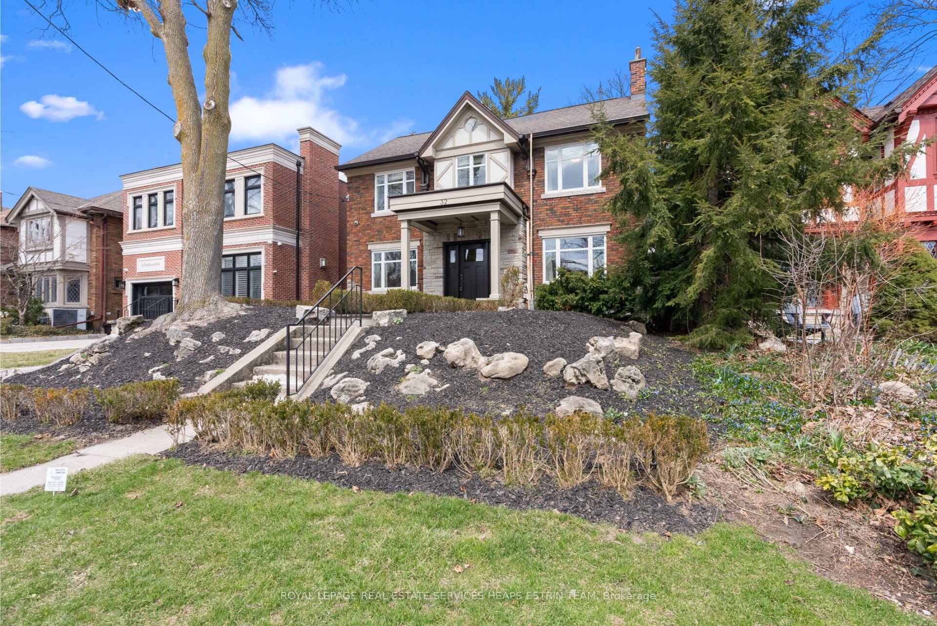 Welcome to 32 Parkhurst Boulevard, a rare centre hall plan ideally located in highly desirable South Leaside.