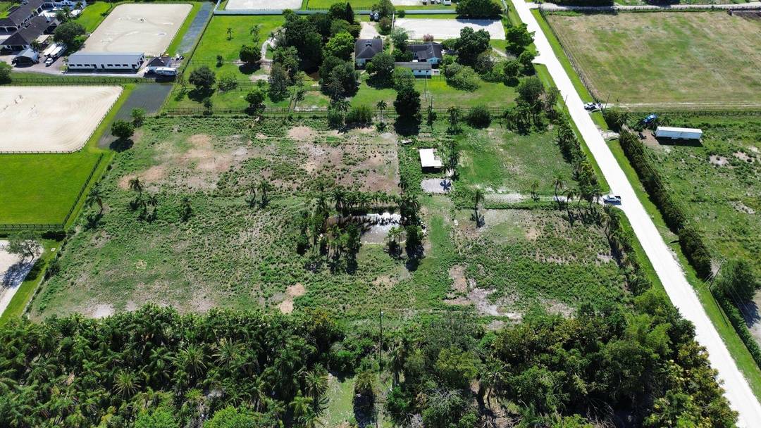 5. 26 acres of equestrian land in beautiful Rustic Ranches in Wellington Florida.
