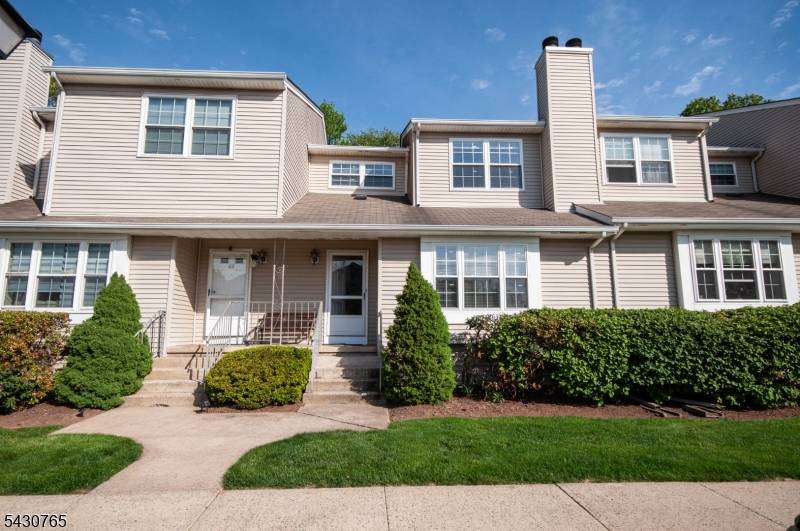 Newly renovated townhouse in somerset.