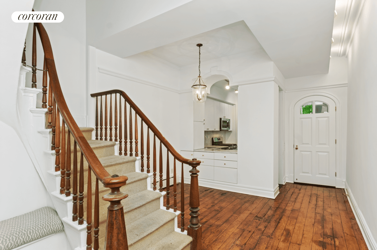 Charming landmarked pristine Italianate townhouse offers timeless architectural charm and luxury in one of Manhattan's most coveted neighborhoods with a plethora of restaurants, fine shopping and convenient to all means ...