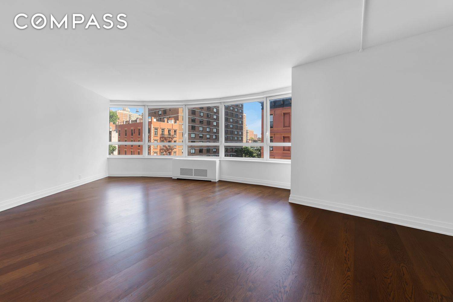 Indulge in the Upper East Side s finest amenities and your own private outdoor space in this beautifully designed two bedroom, two bathroom home at Carnegie Park a sought after ...