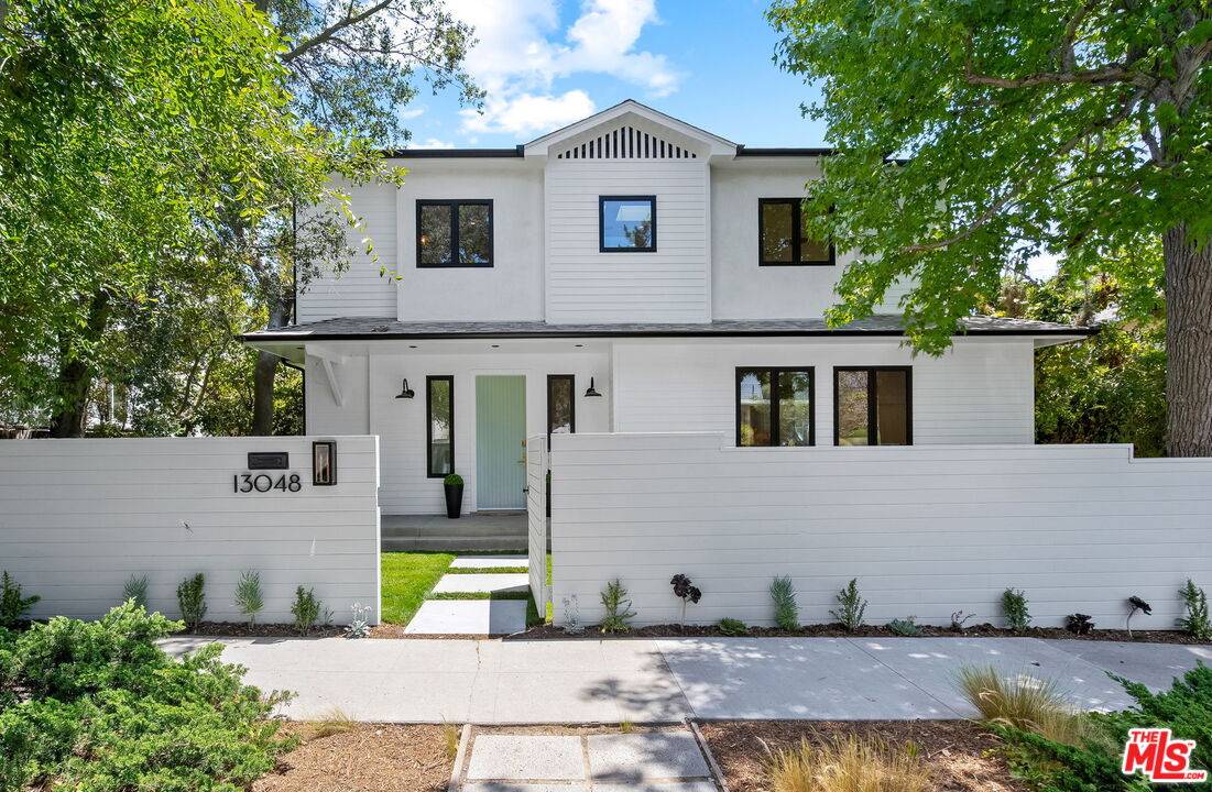 13048   Rose Ave 6BR Marina Del Rey La