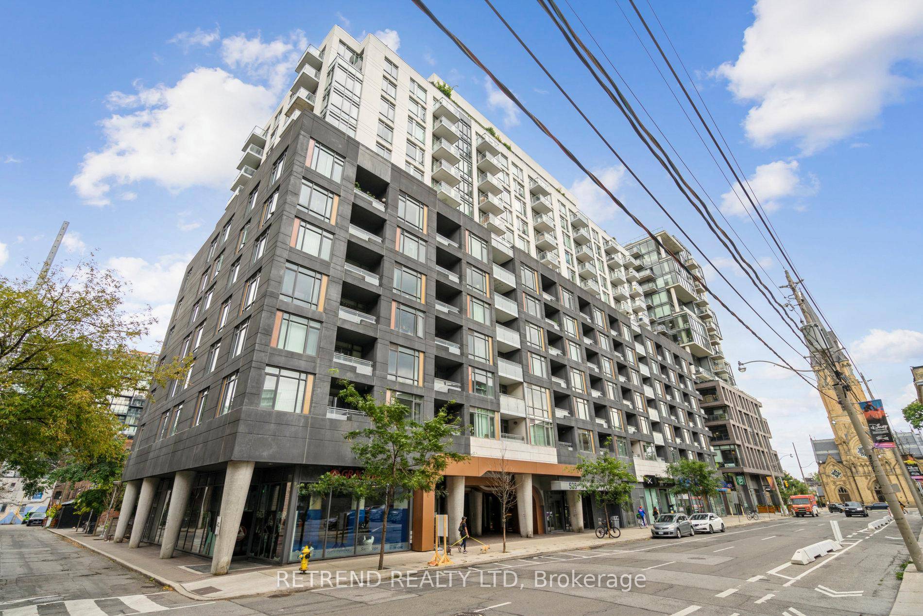 Welcome to Unit 1116 at Muse e Condo's elegant 3 bedroom, 2 bath corner suite in Toronto's trendy King West.