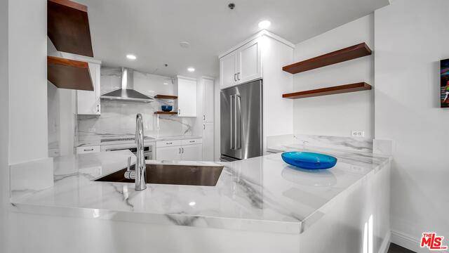 10724 Wilshire Blvd 1BR Westwood La