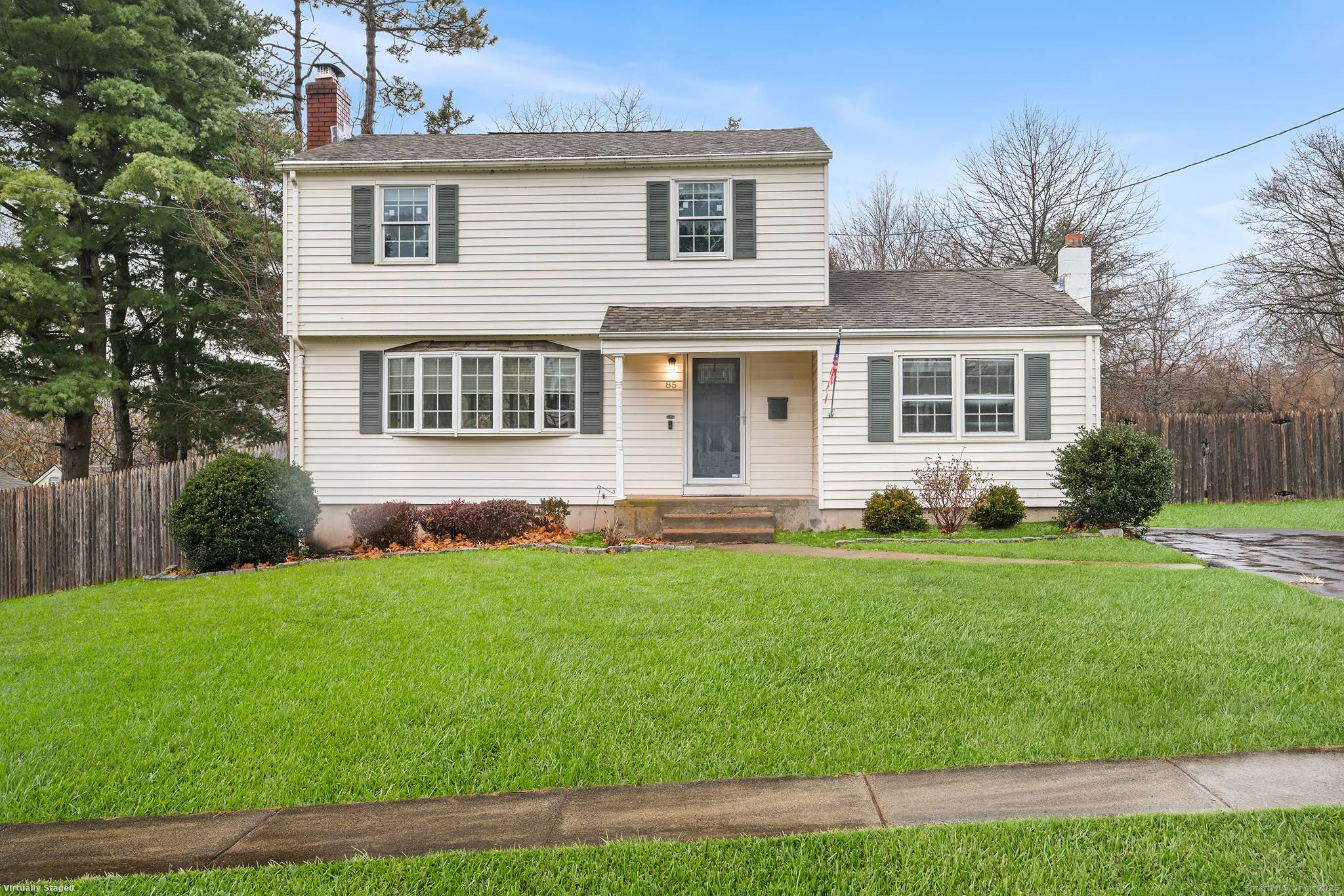 Welcome to 85 Aspen Rd, a meticulously maintained and truly move in ready home in one of Middletown's most desirable neighborhoods.
