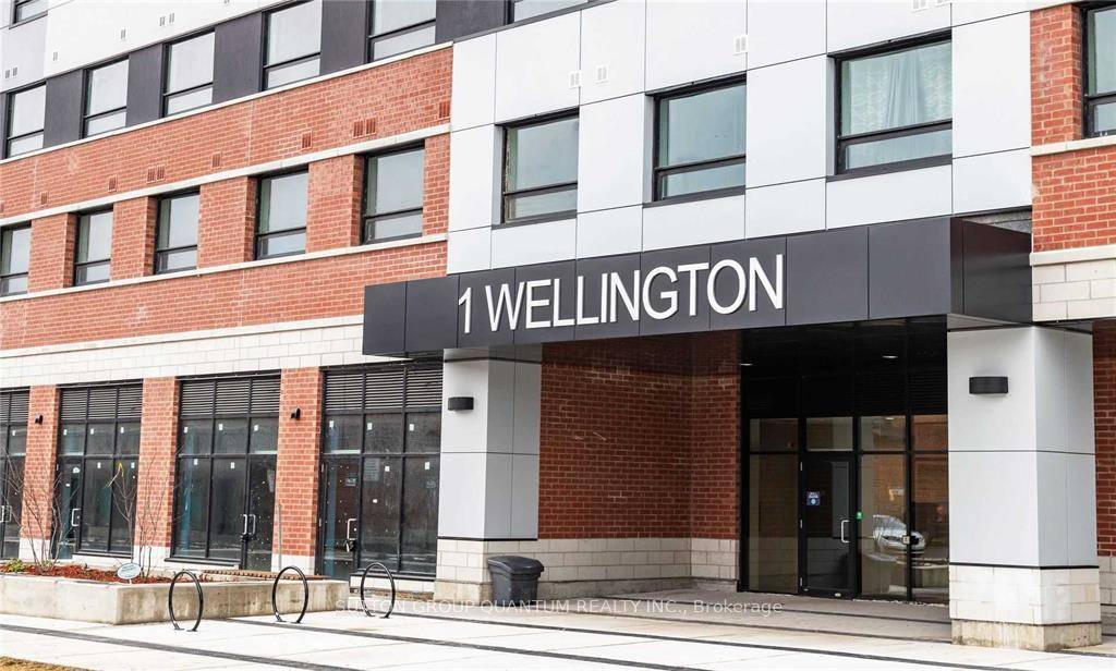Bright 2 Bed 2 Bath Luxury Unit In The Heart Of Brantford !