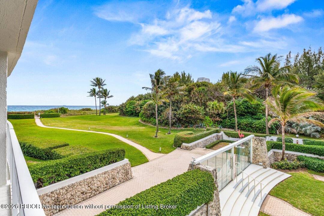 Wake up to sweeping ocean views and the sound of waves in this 1 bedroom, 1 bathroom residence in posh Palm Beach, on the iconic South Ocean Blvd.