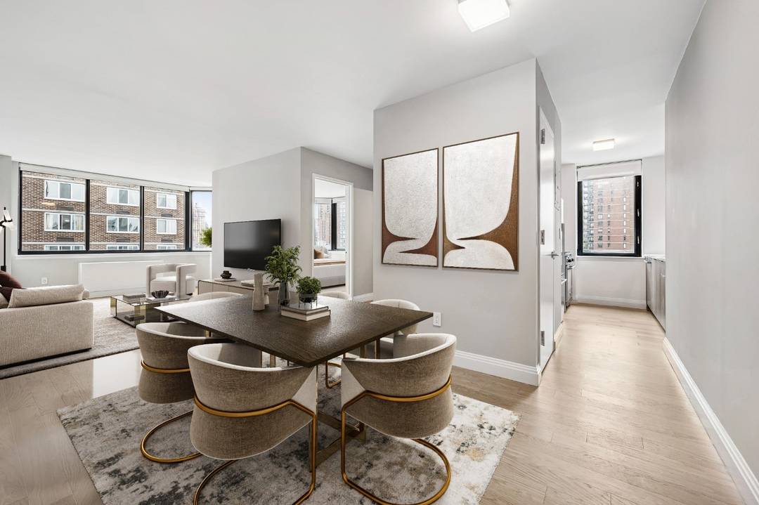 Community Amenities 24 hour Attended LobbySmoke Free EnvironmentResident LoungeFitness CenterNewly updated Expansive Terrace with spectacular city amp ; East River viewsWi Fi throughout all common areasPet FriendlyOn Site Management OfficeLocated ...