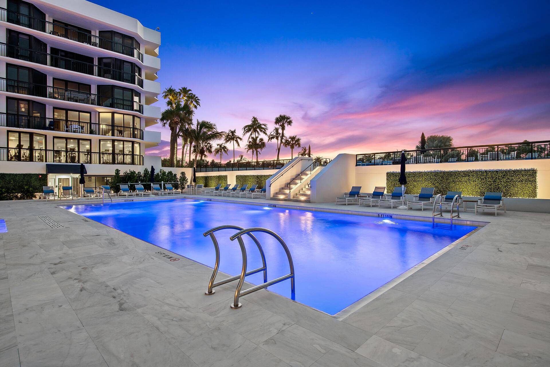 Available now, this gorgeous furnished annual or long seasonal rental is just what you have been looking for in Palm Beach.