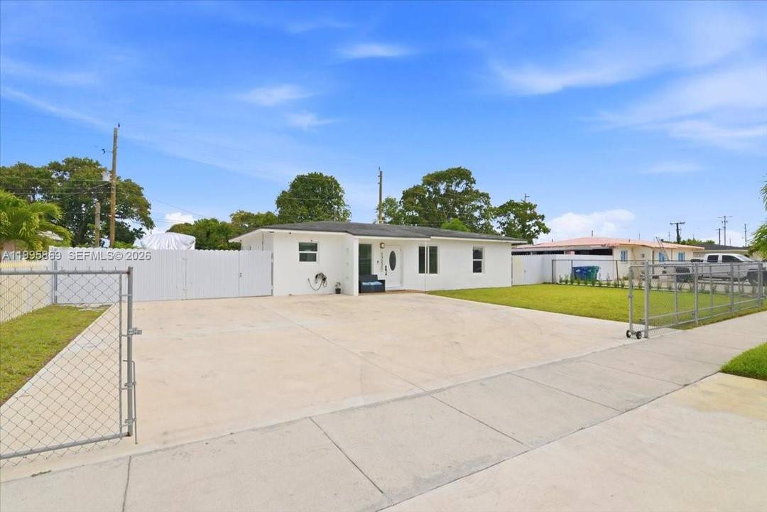 This renovated home has it all impact windows, modern LED lighting, updated plumbing and electrical systems.