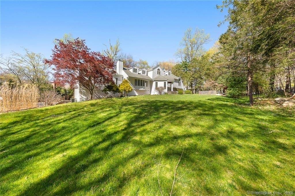 Welcome to 41 Burt Farms Rd.