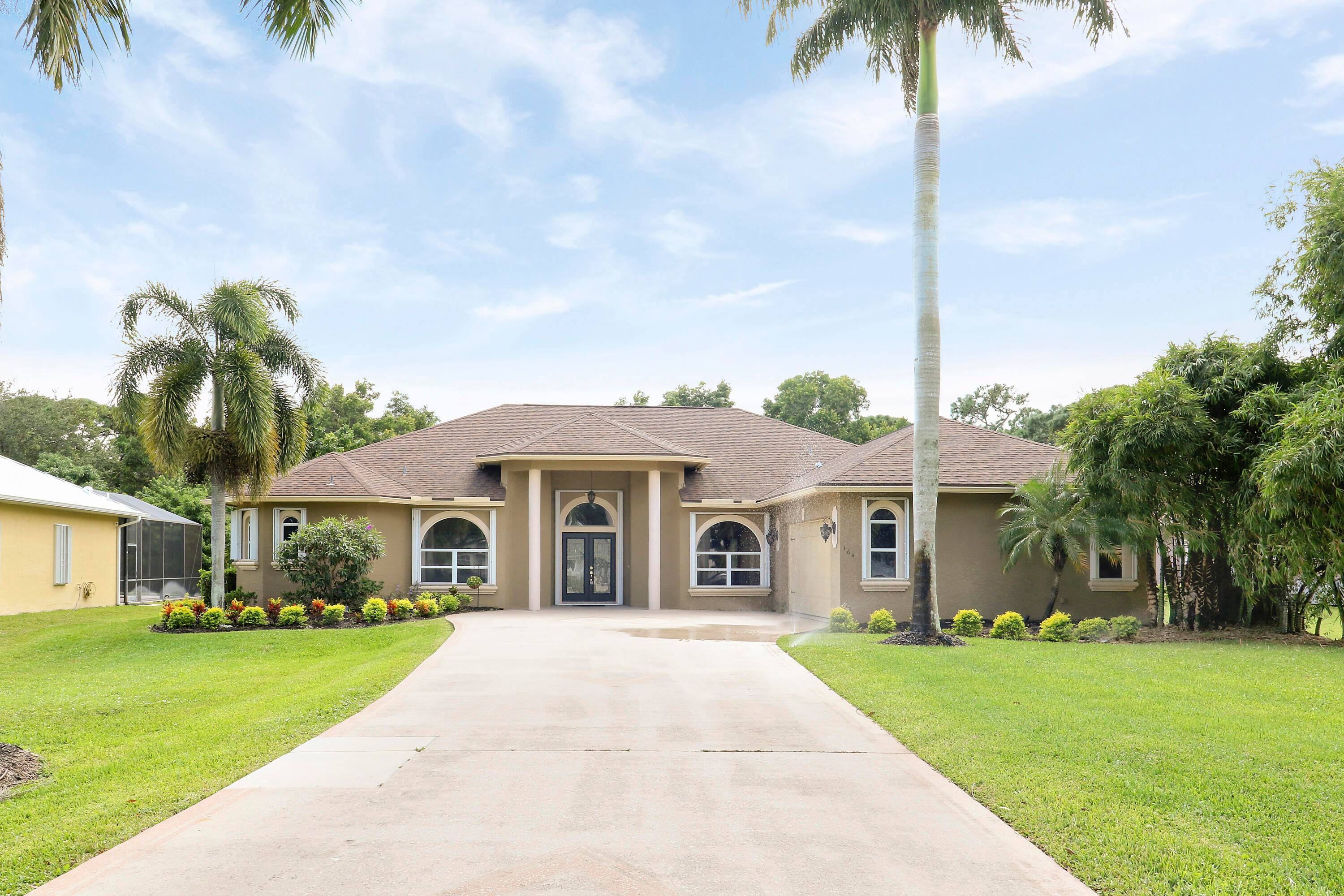 Spectacular home in the Osprey Ridge, a small, quiet gated community of only 34 homes within the Southbend area of Port St Lucie.