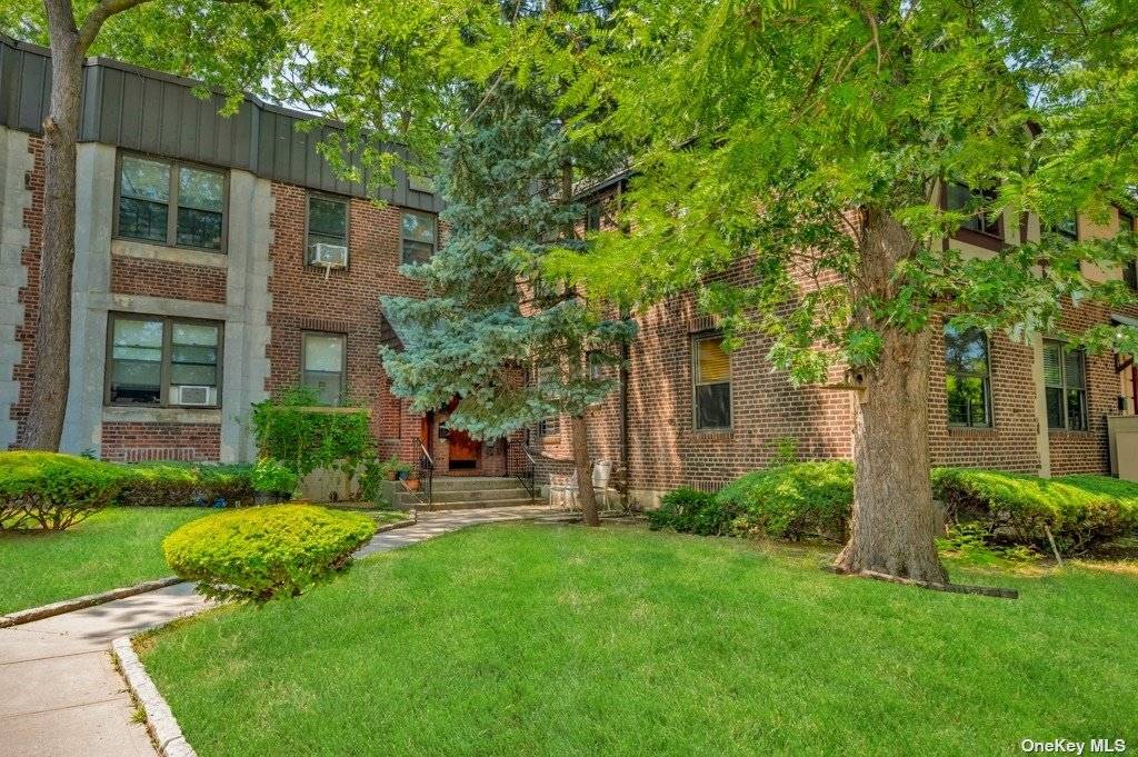Step into the beautifully landscaped courtyard and discover this renovated first floor, one bedroom, one bathroom condominium.