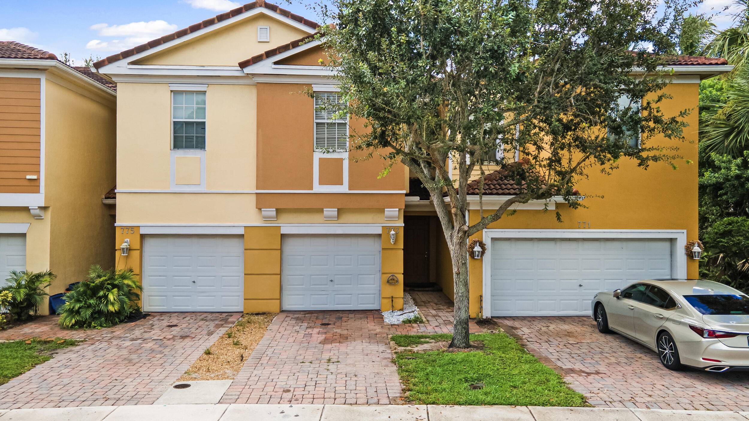 Great Location ! This is the property you've been searching for !
