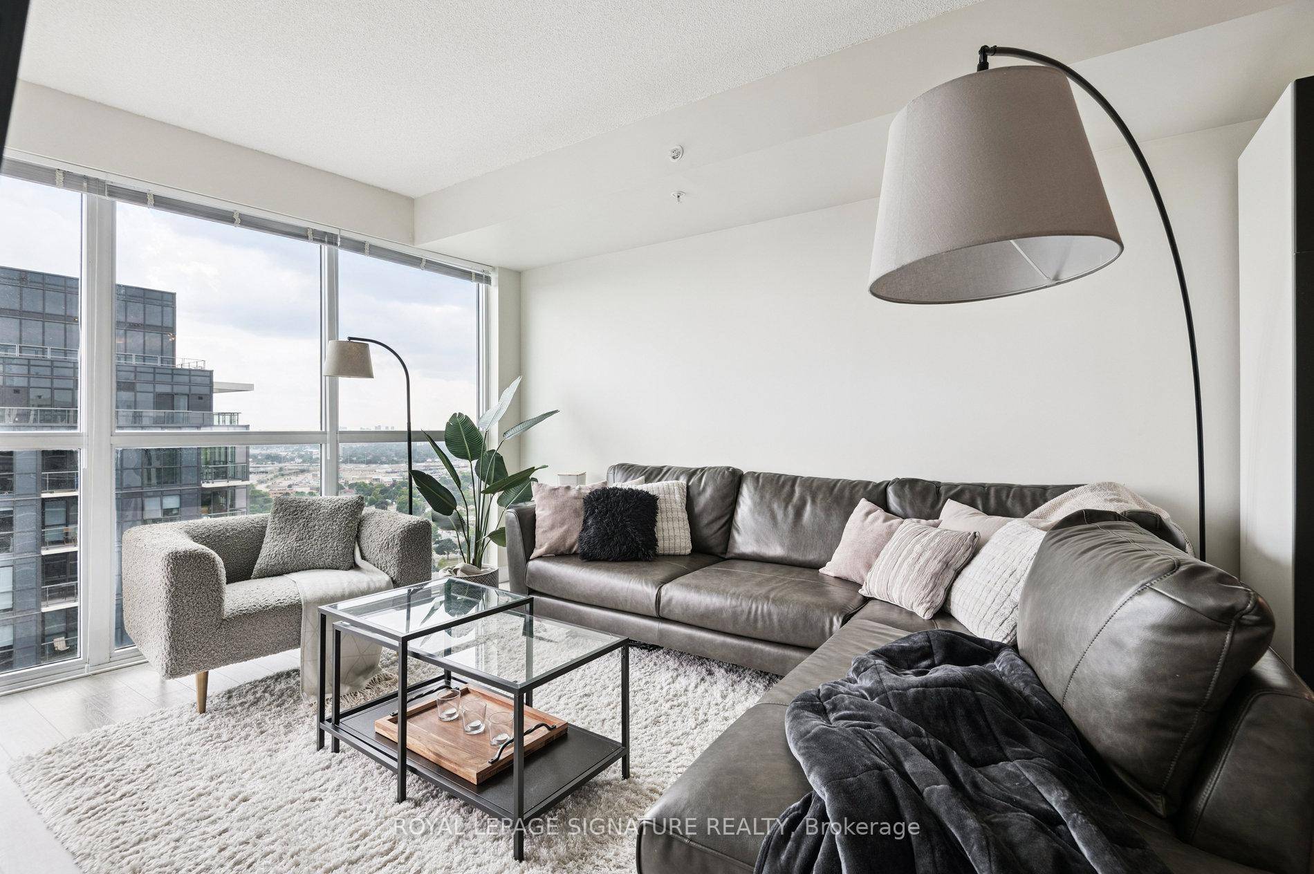 Welcome to the Kip District Condos !