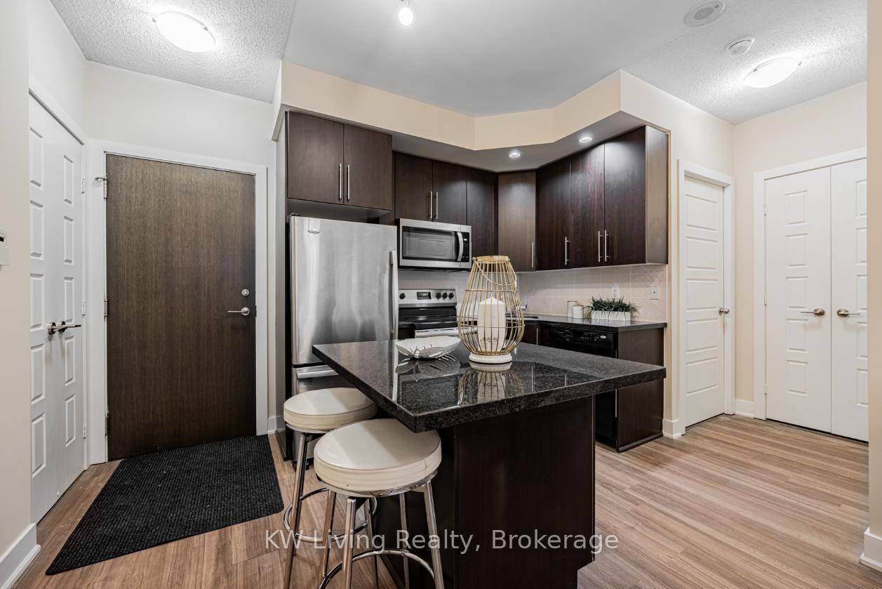 Tridel Built Luxurious James Cooper Mansion Located At Much Desirable N St.