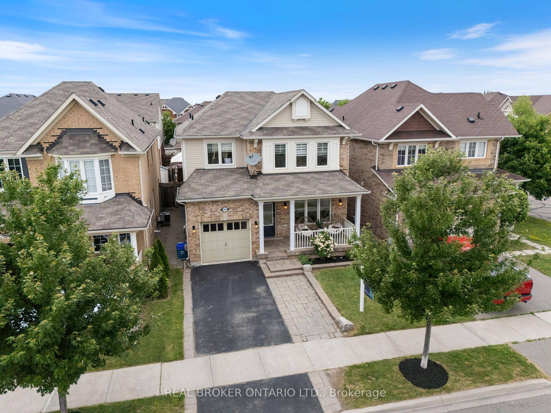 Welcome to this stunning detached home in Willmott, one of Milton's most loved neighbourhoods.